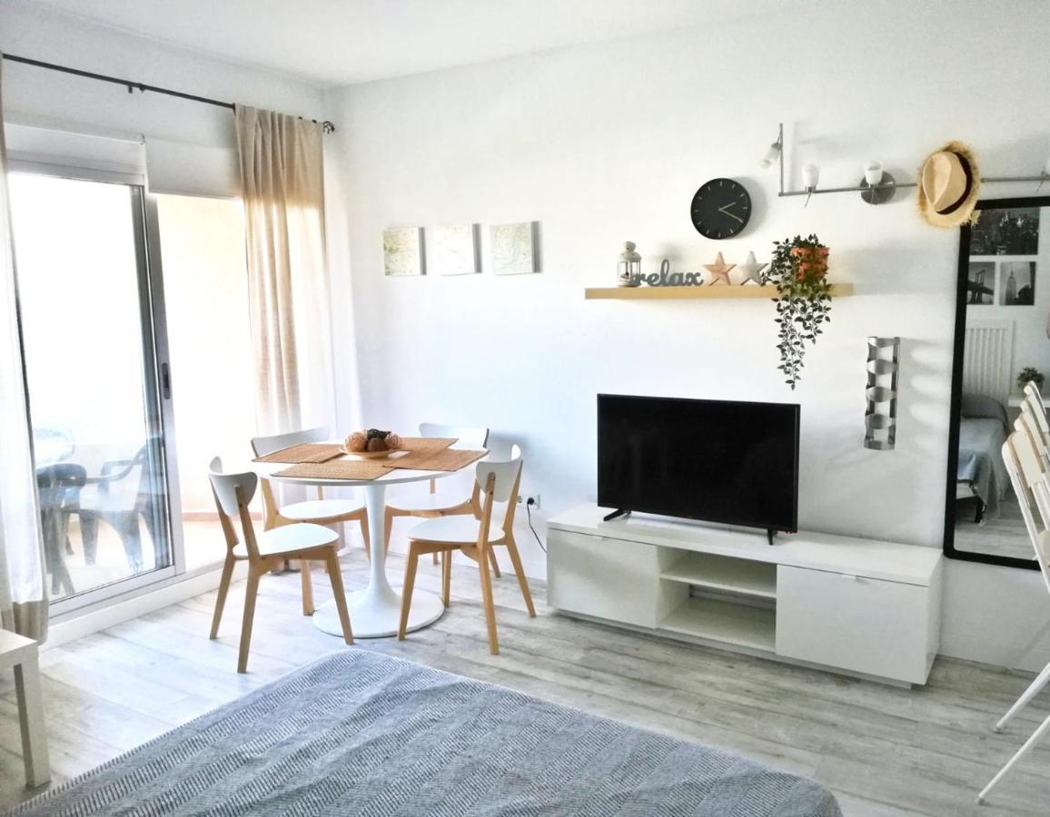 Benal Beach Holidays Apartment Benalmadena Luaran gambar