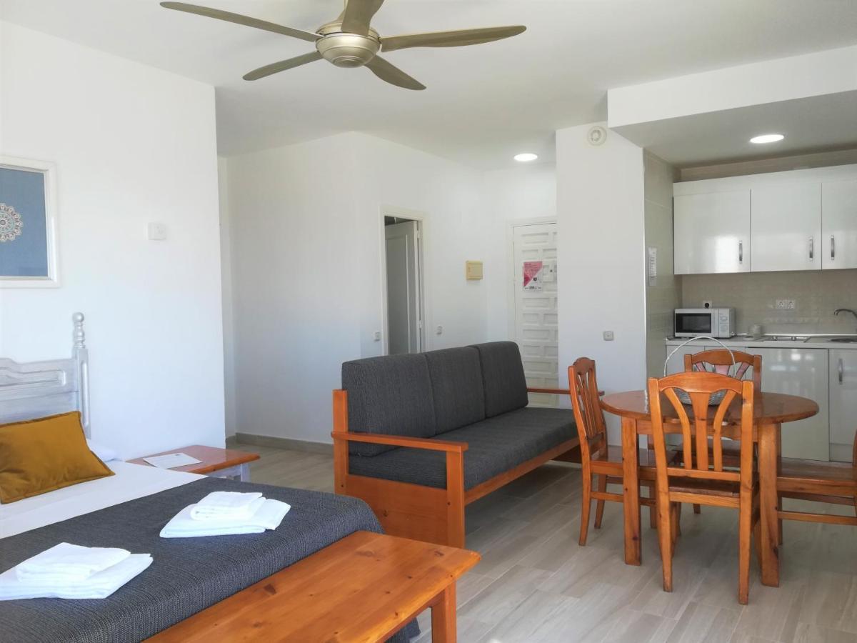 Benal Beach Holidays Apartment Benalmadena Luaran gambar